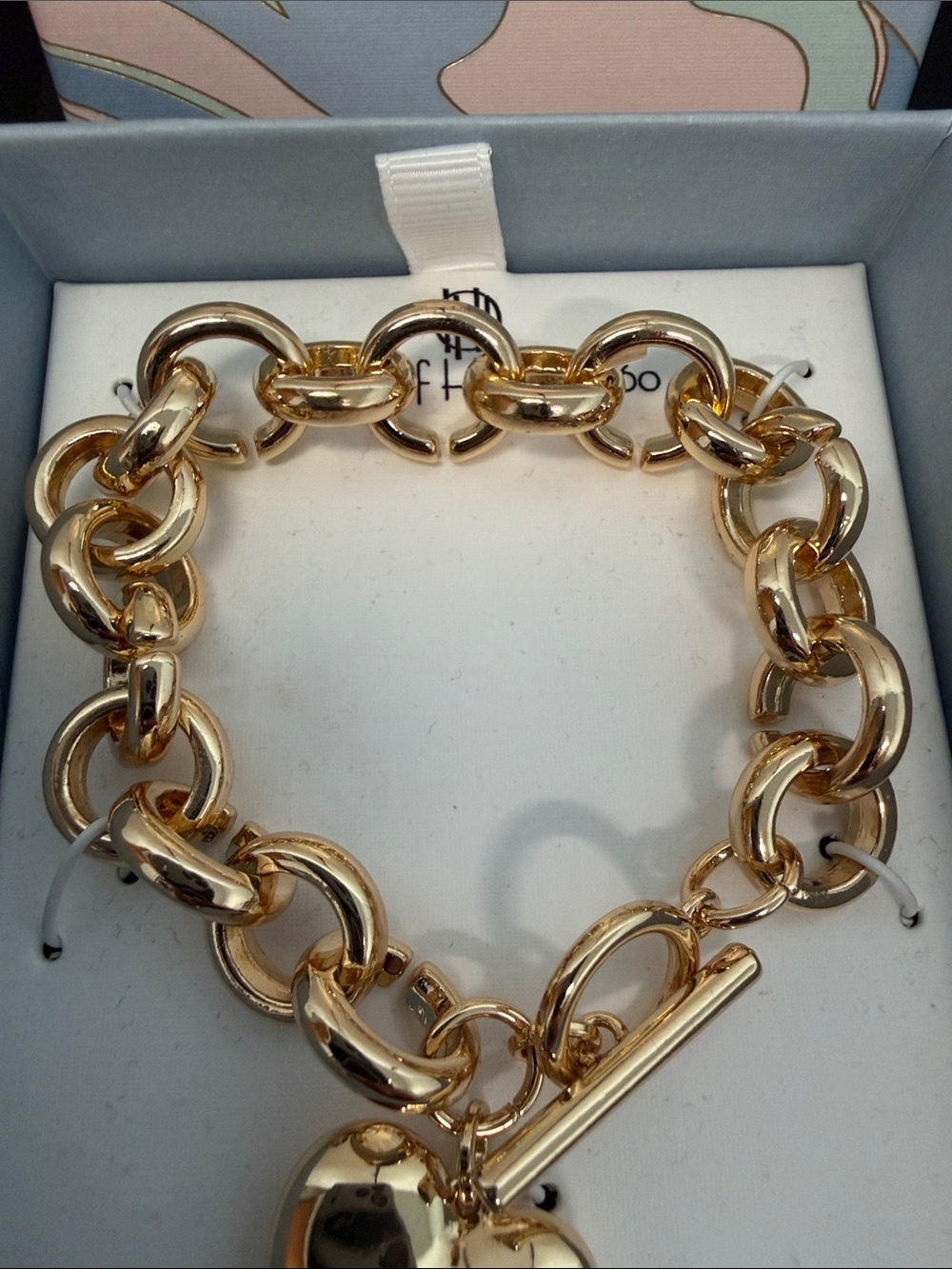 House of Harlow 1960 | Gold Chunky Link Toggle Bracelet w/ Heart Charm - Picture 4 of 9